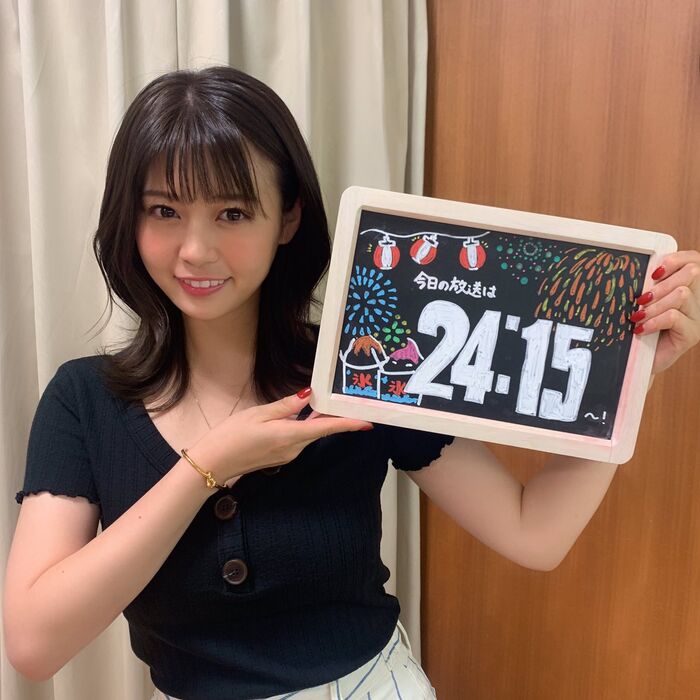 Ayako Iguchi, ultra-miniskirt image on the verge of underwear is too radical TBS Business Click To Charm Beautiful Legs E-cup swimsuit gravure summary yes 30th image